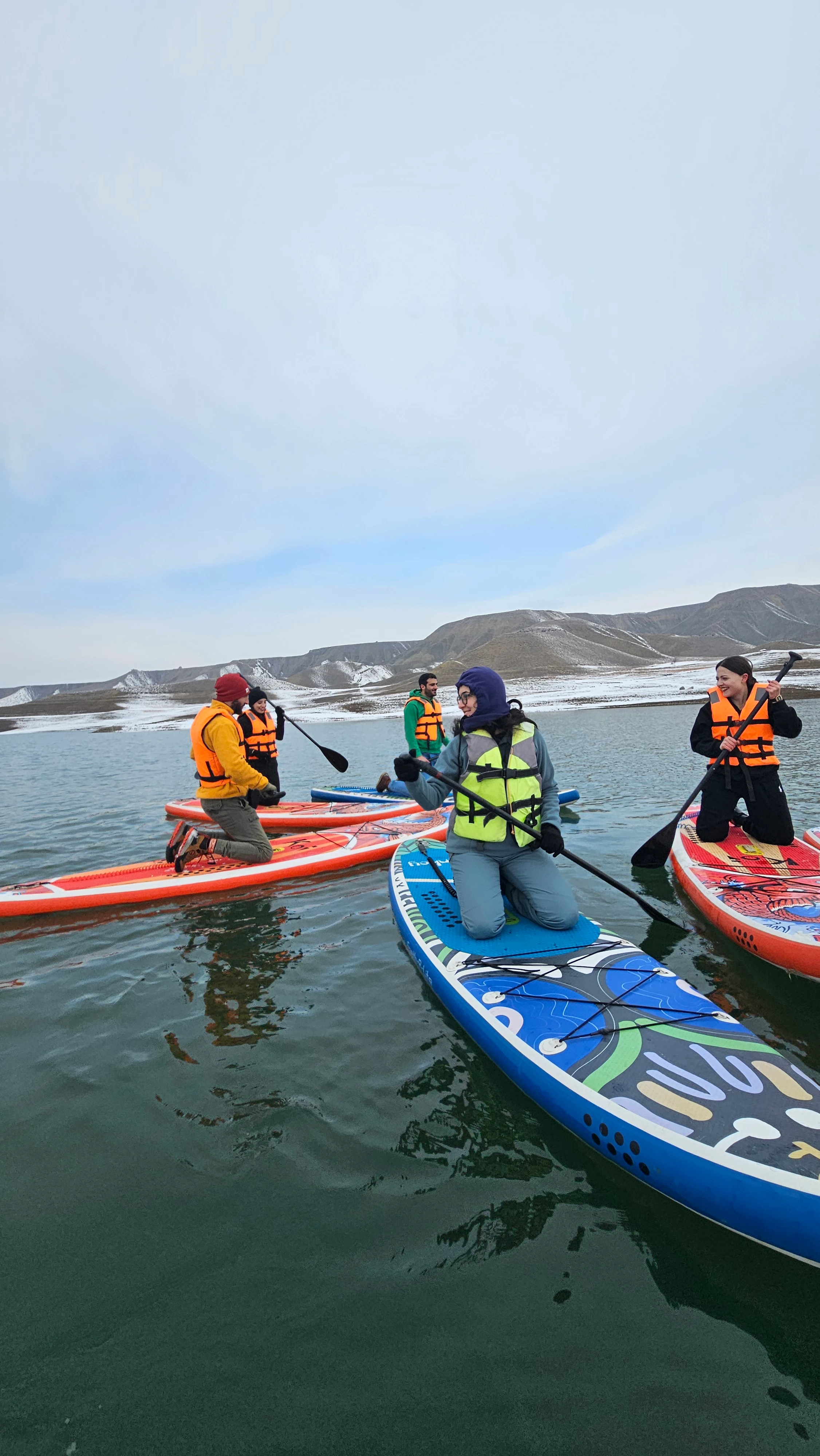 SUP selvaggio in montagna in Armenia: lago Rapi e monte Azhdahak