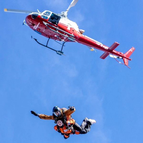 Fallschirmspringen, Extremsport & Heliskiing in Armenien